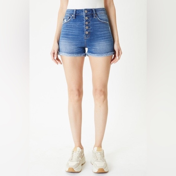 NWT KanCan Women's High-Rise Button Cuff Denim Shorts Sz Large, Medium Wash - Picture 9 of 12